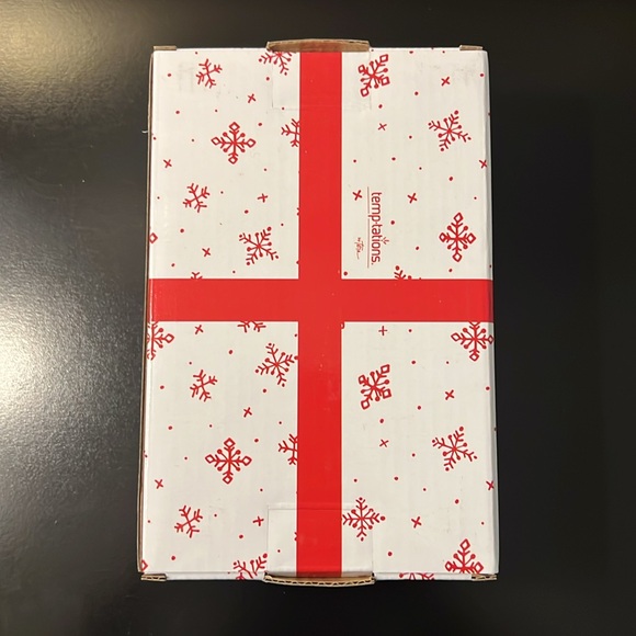 Temptations Reindeer Loaf Pan - Picture 3 of 11